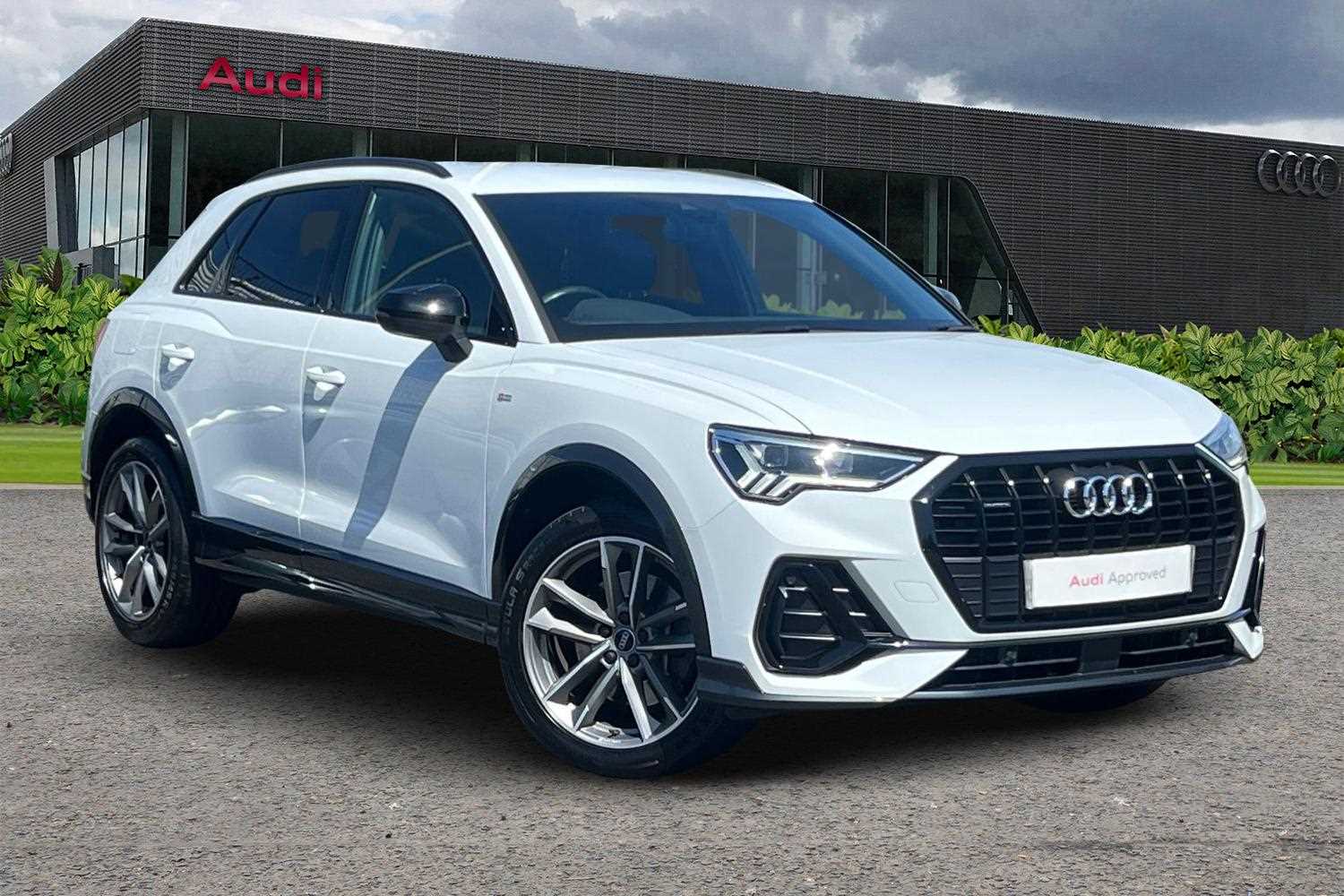 Main listing image - Audi Q3