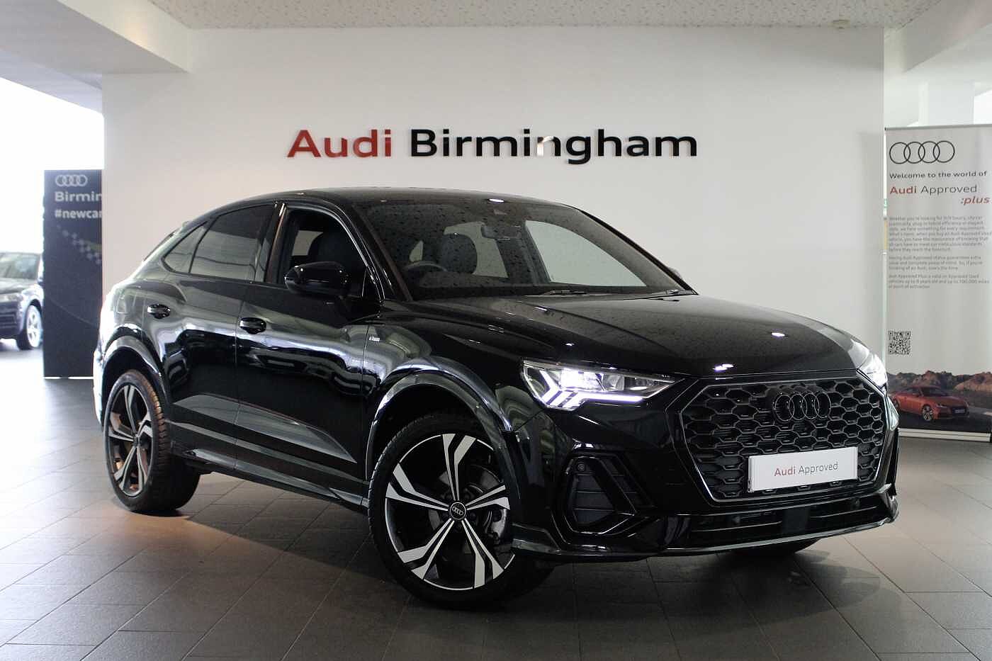 Main listing image - Audi Q3