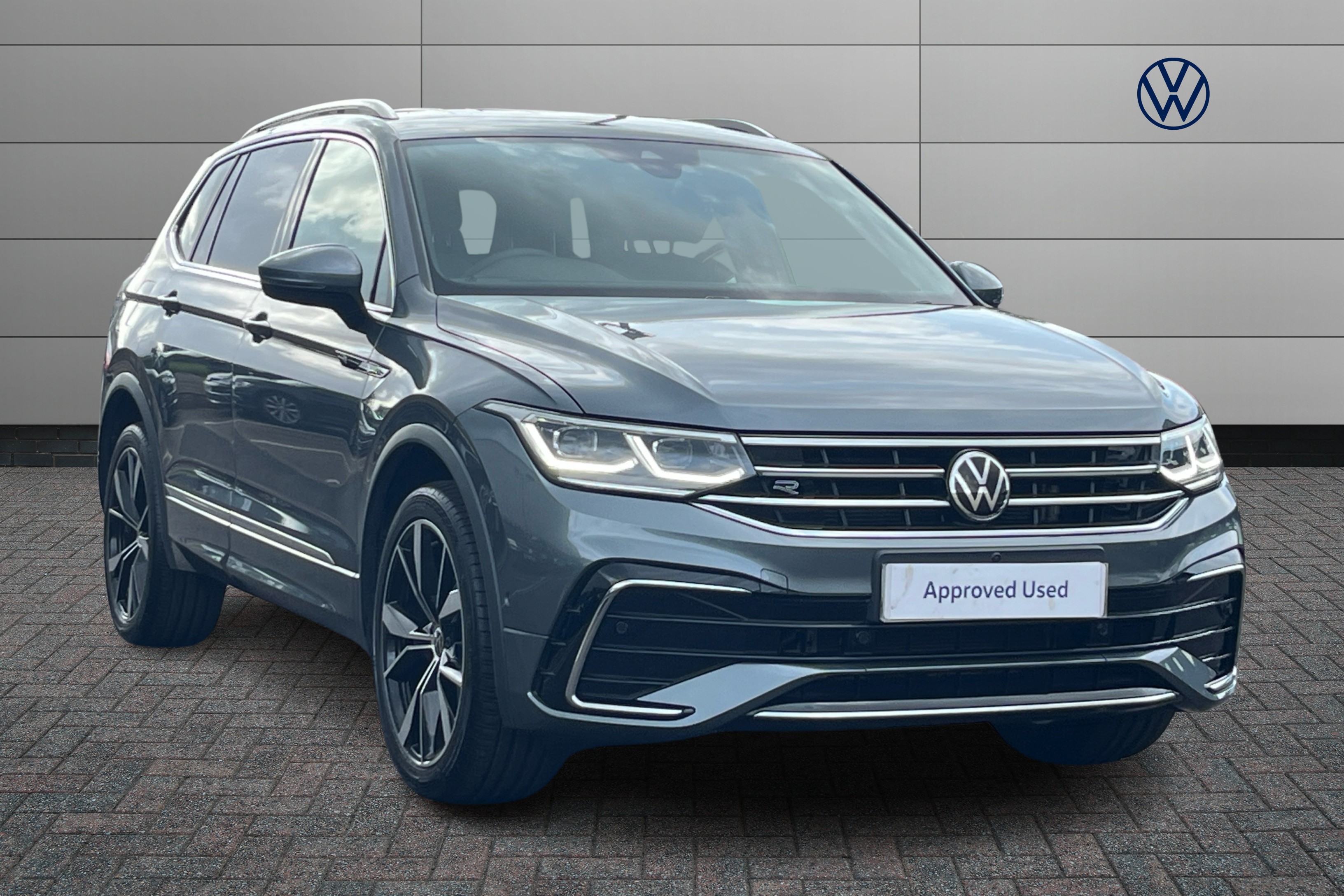Main listing image - Volkswagen Tiguan Allspace