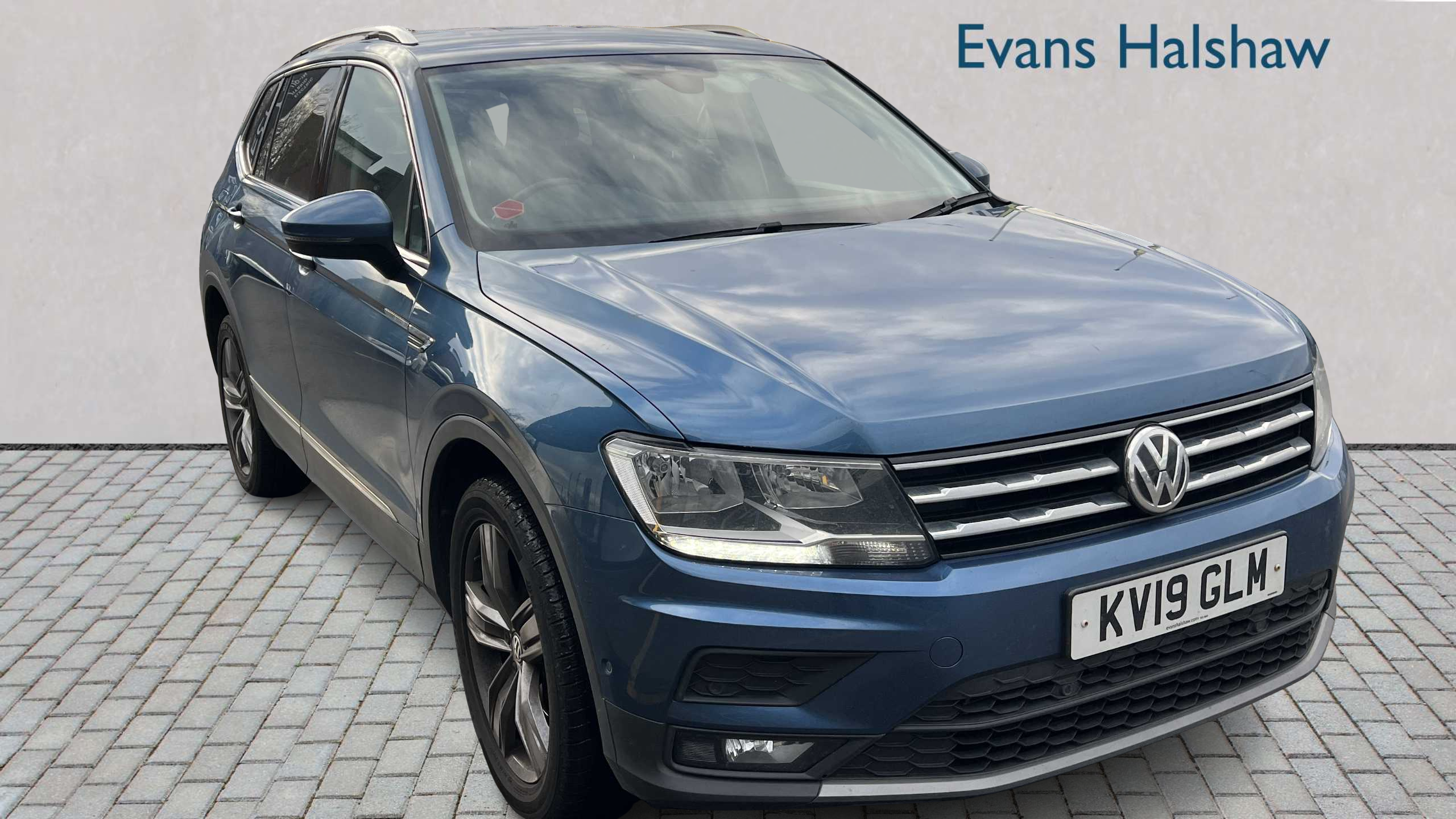 Main listing image - Volkswagen Tiguan Allspace