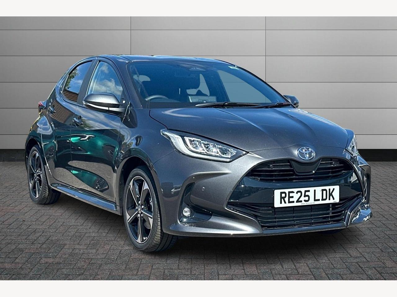 Main listing image - Toyota Yaris