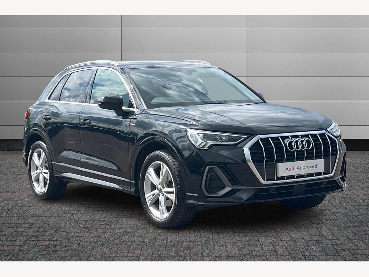 Main listing image - Audi Q3