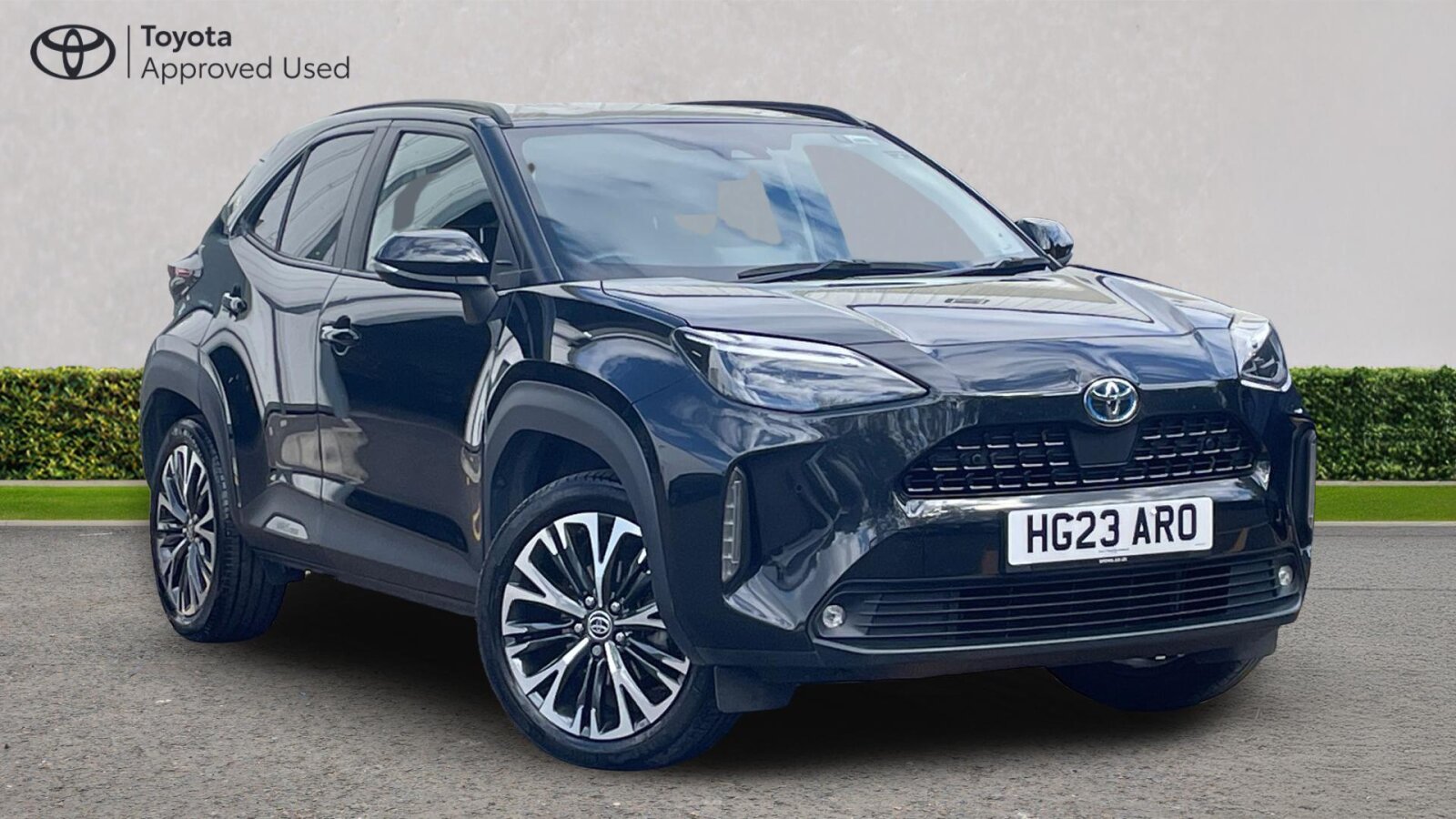 Main listing image - Toyota Yaris Cross