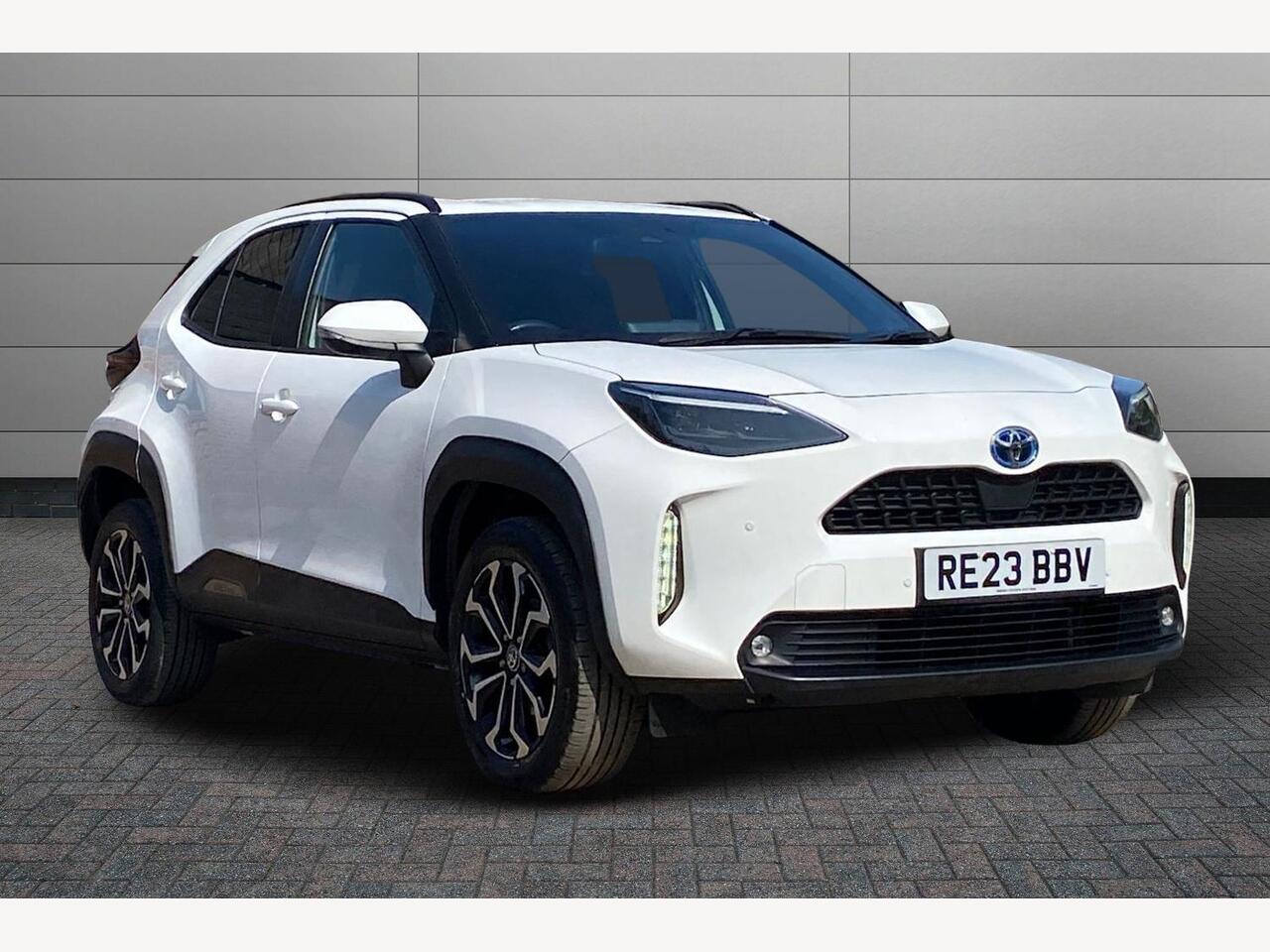 Main listing image - Toyota Yaris Cross