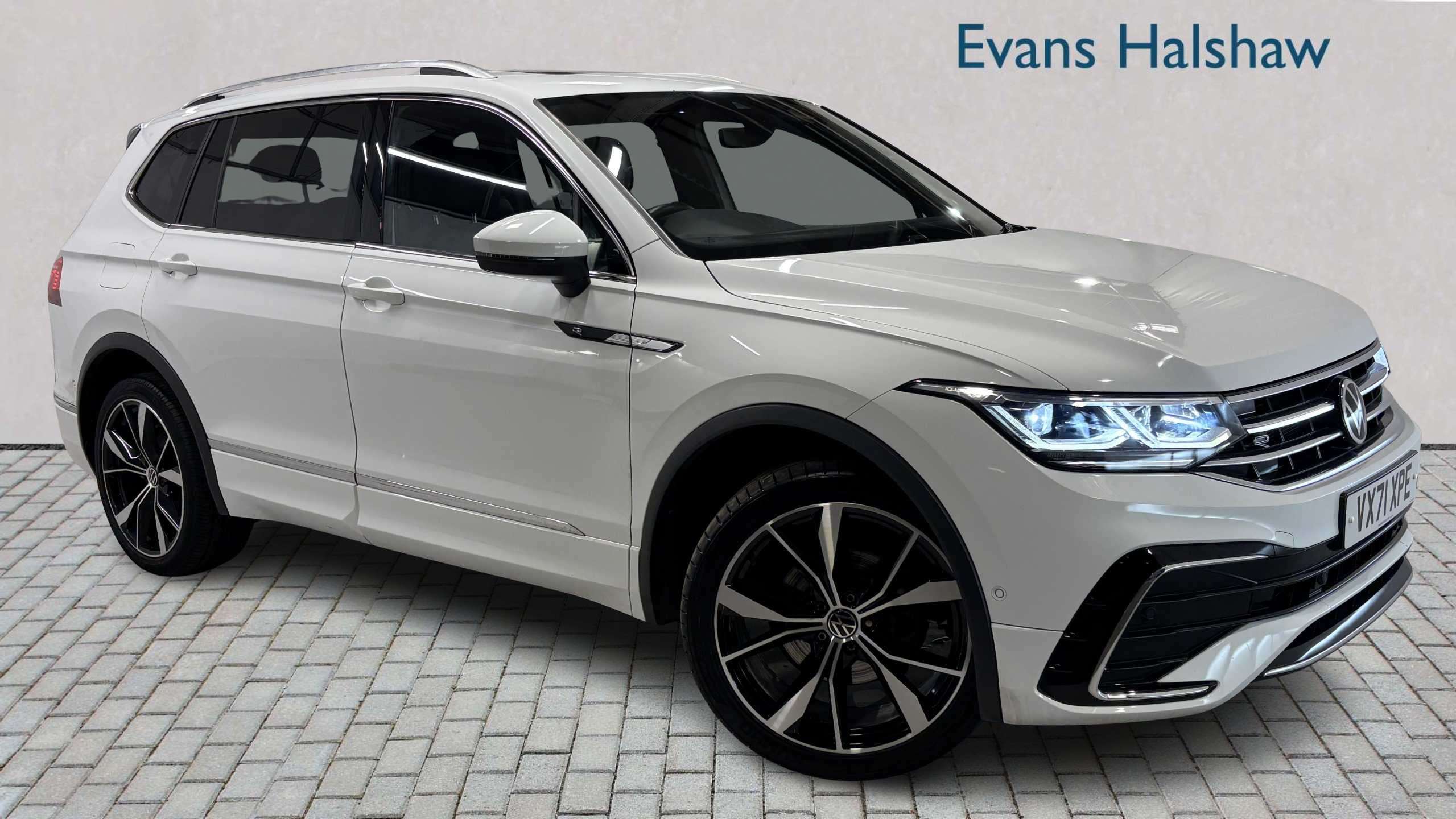 Main listing image - Volkswagen Tiguan Allspace