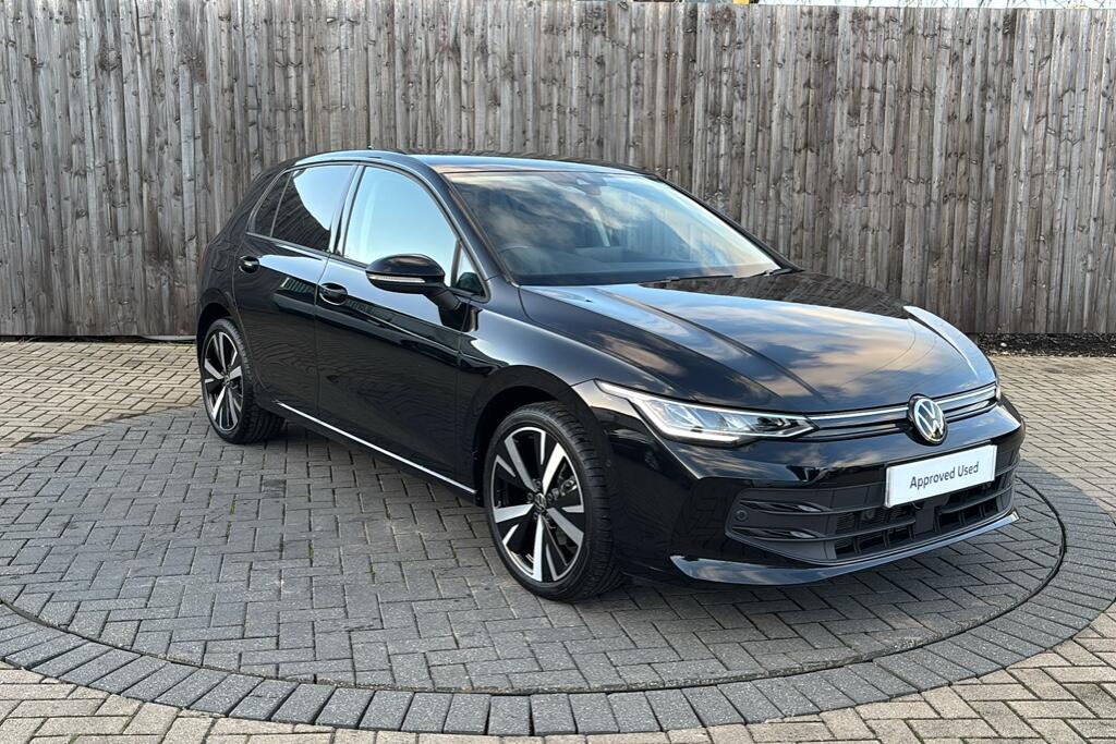 Main listing image - Volkswagen Golf