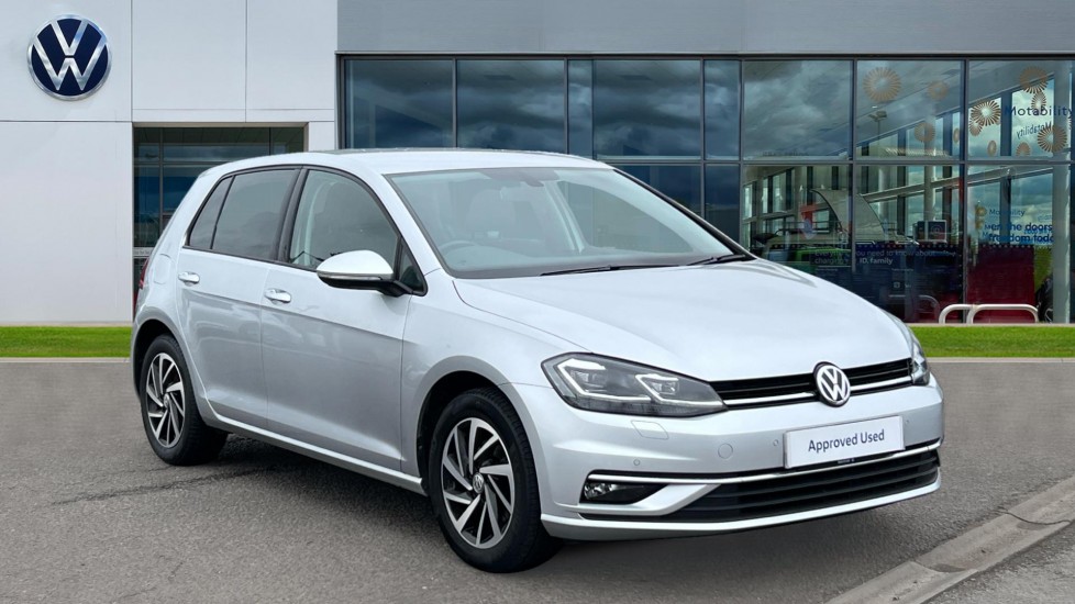 Main listing image - Volkswagen Golf