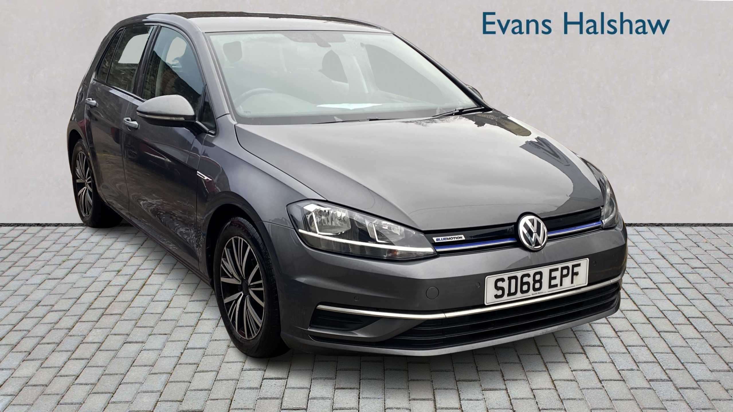 Main listing image - Volkswagen Golf