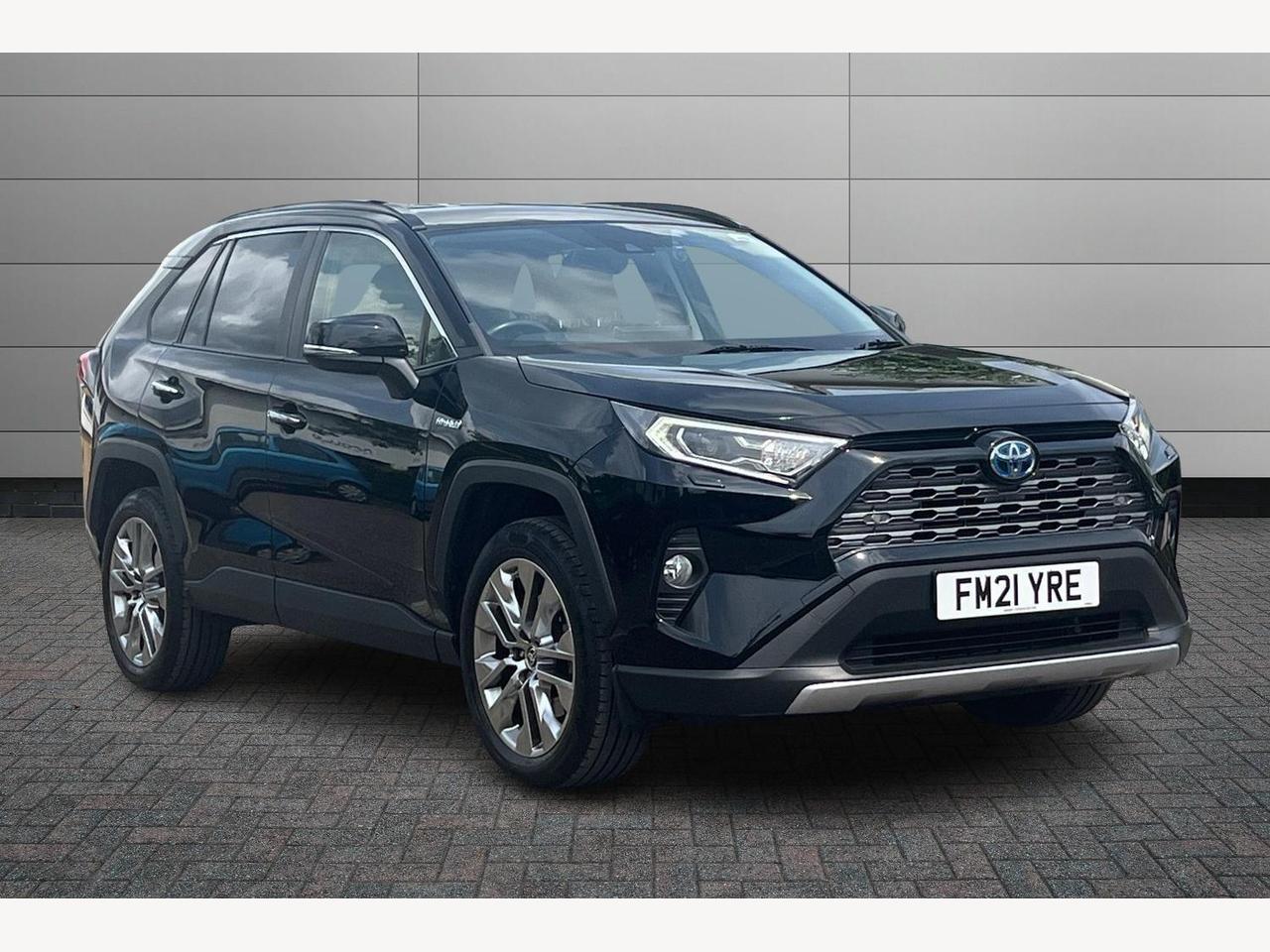 Main listing image - Toyota RAV4