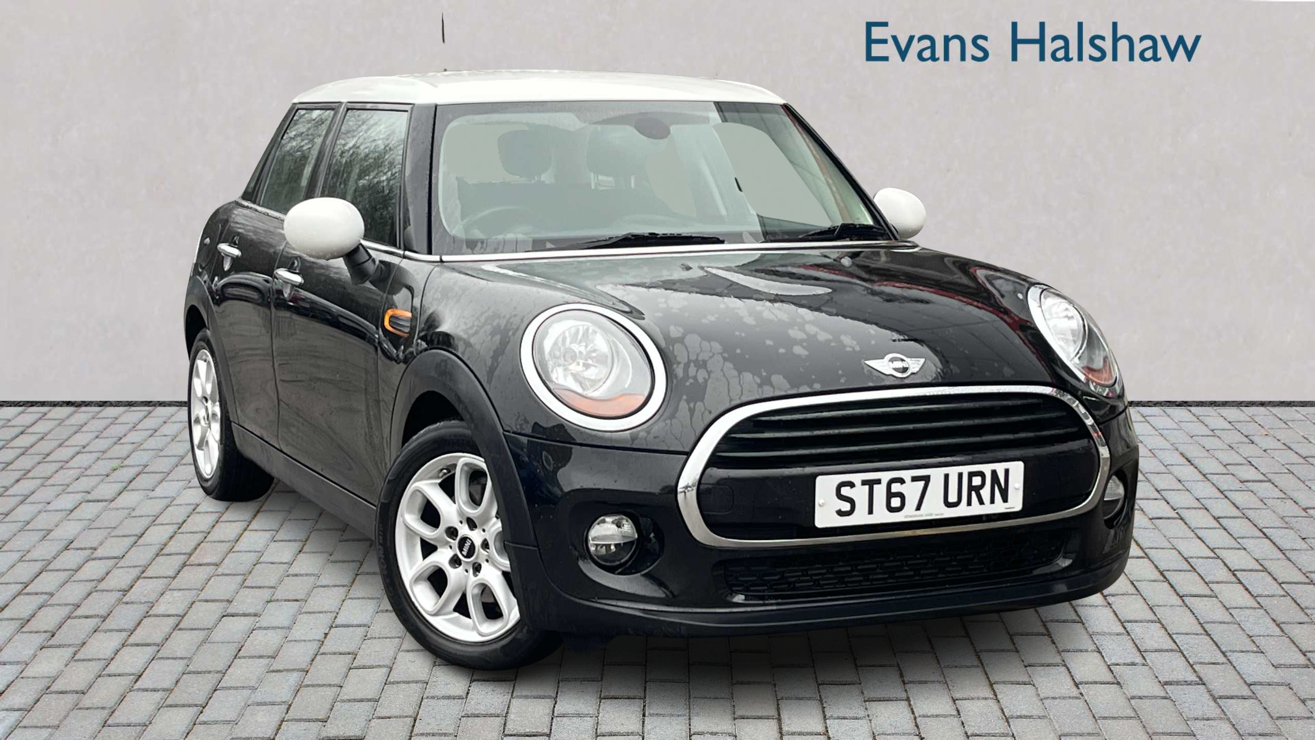 Main listing image - MINI Hatchback 5dr