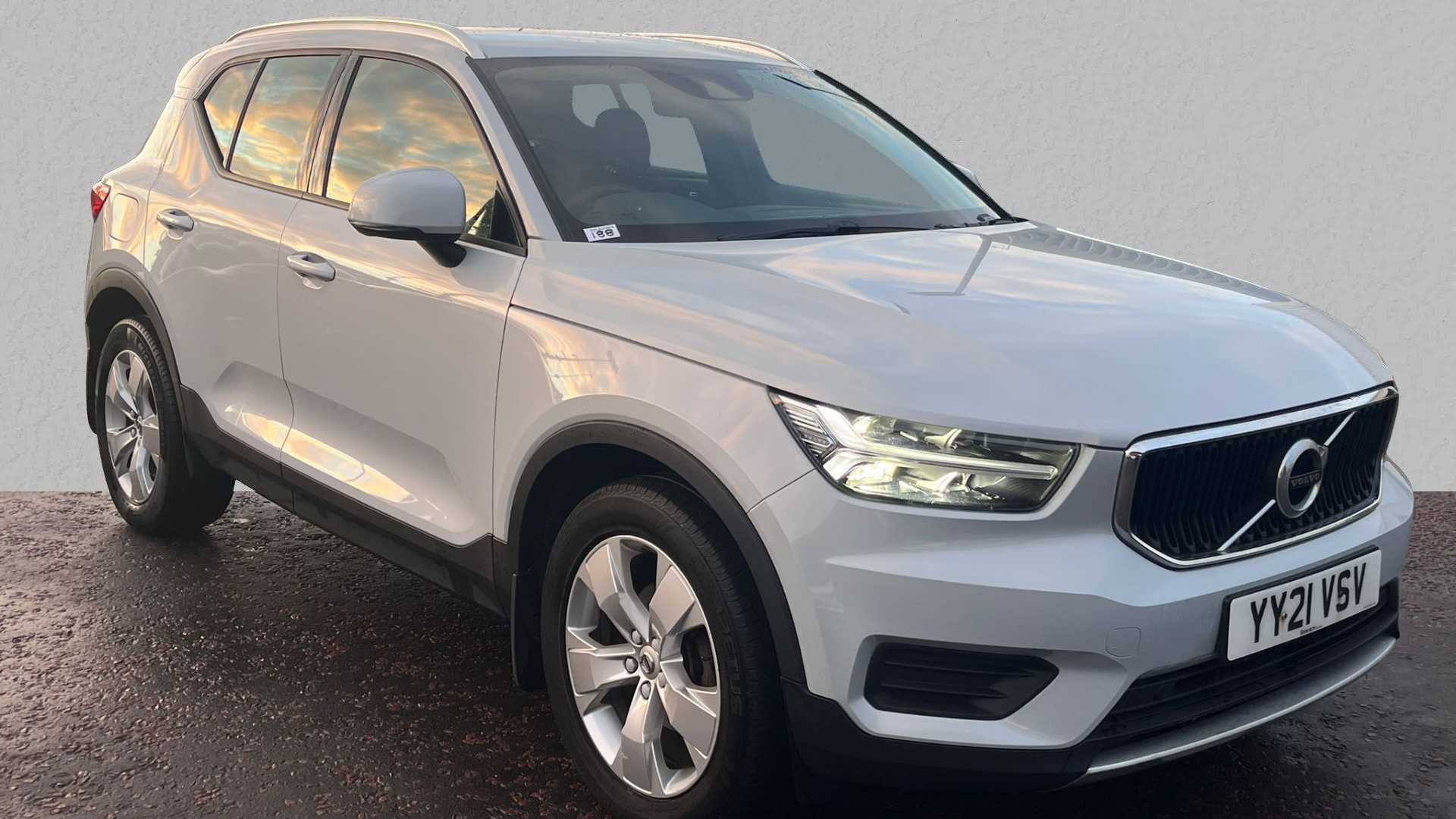 Main listing image - Volvo XC40