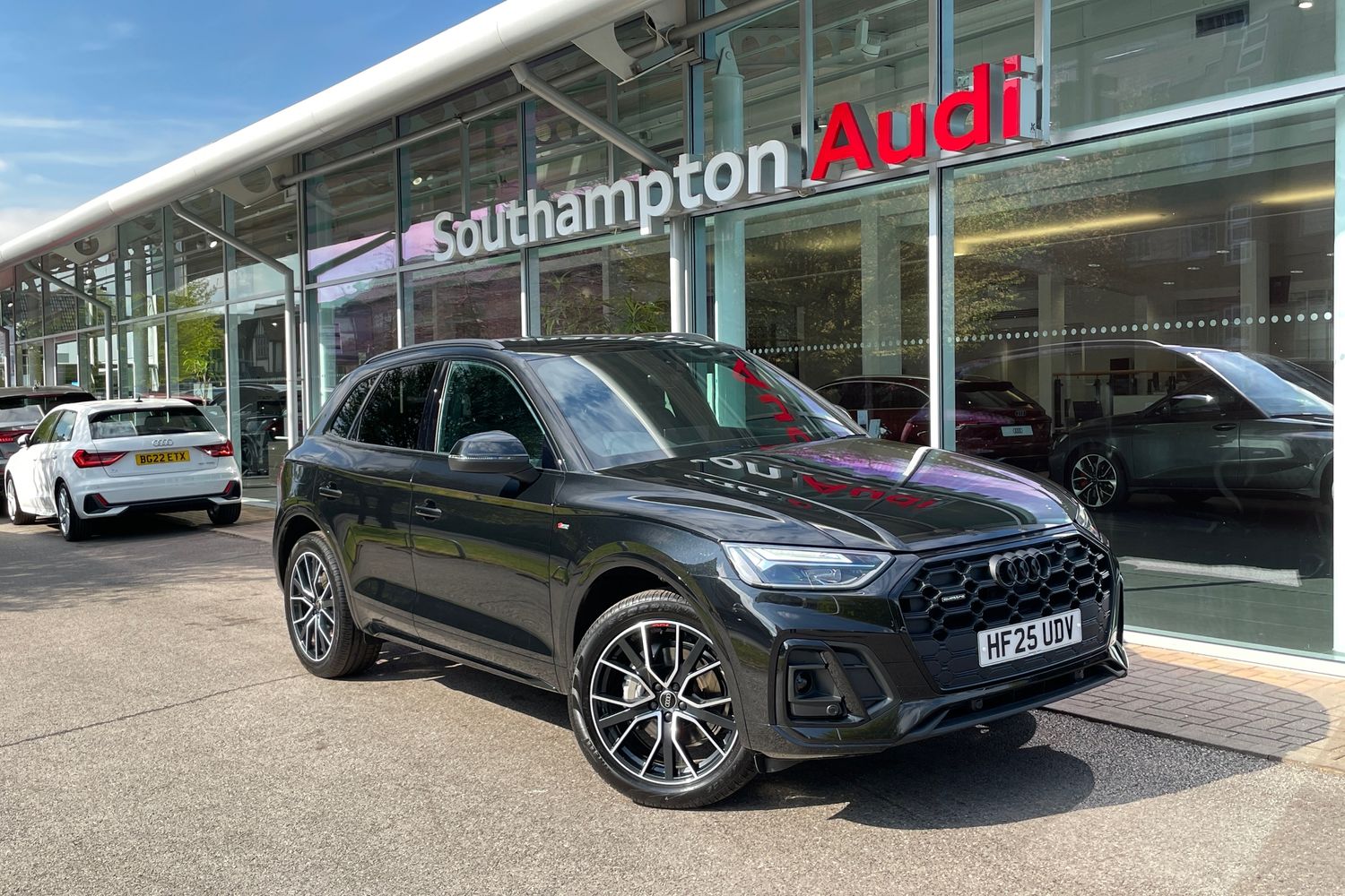 Main listing image - Audi Q5