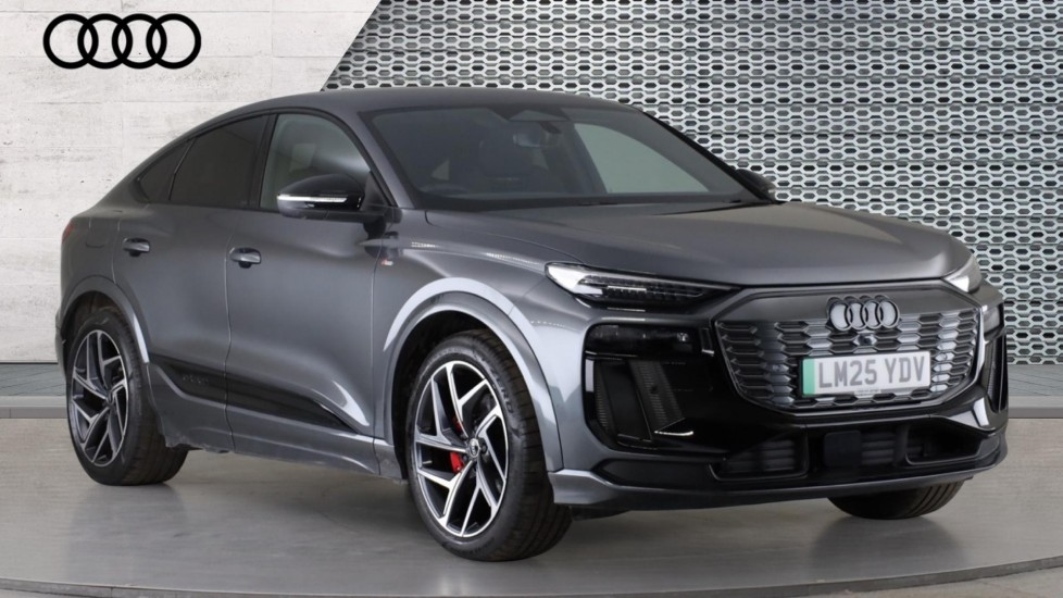 Main listing image - Audi Q6 e-tron