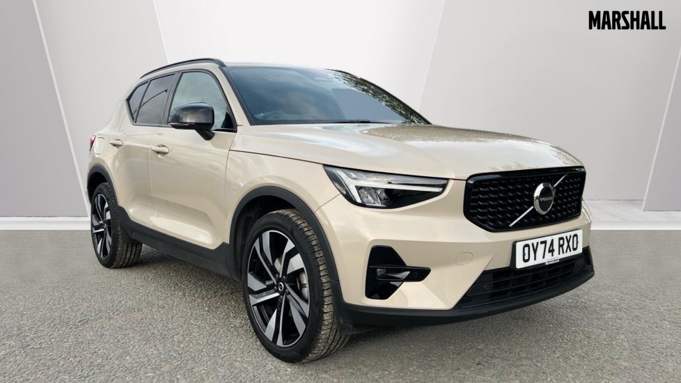 Main listing image - Volvo XC40