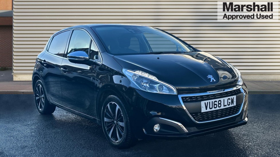 Main listing image - Peugeot 208