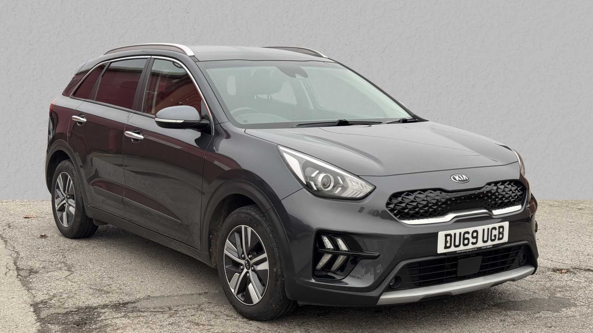 Main listing image - Kia Niro