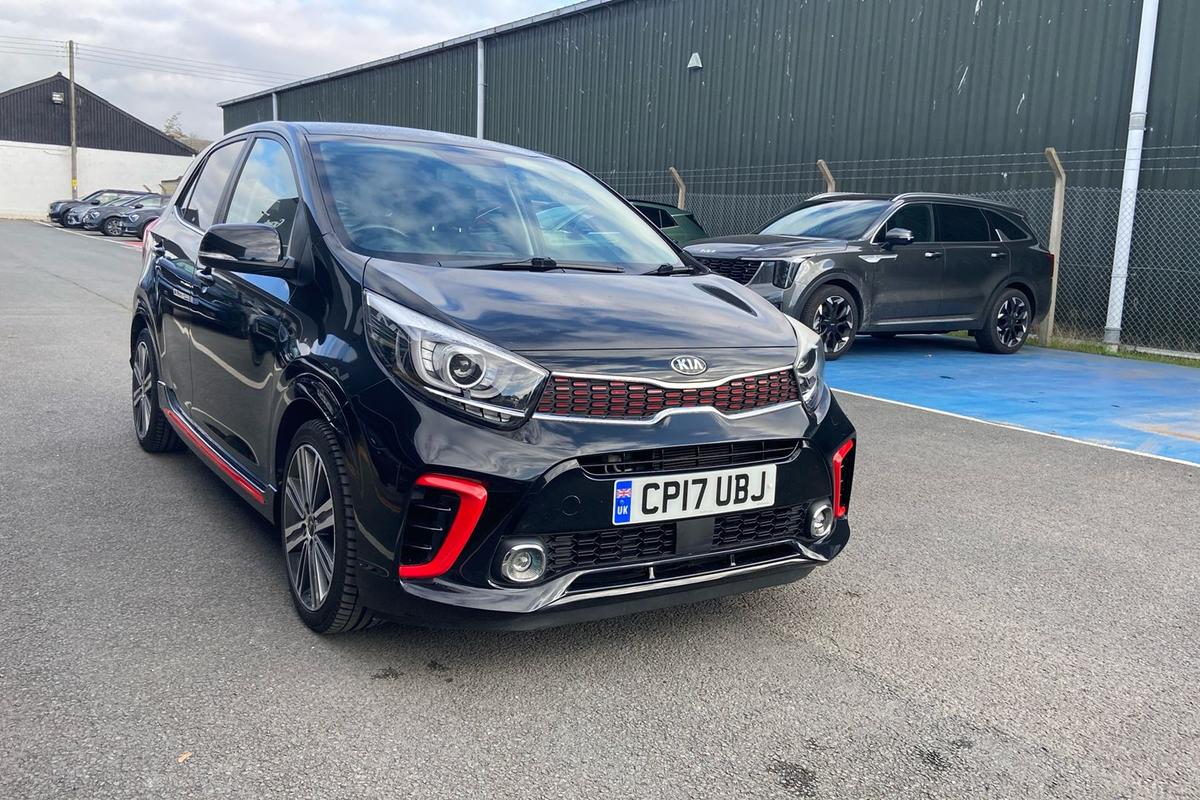 Main listing image - Kia Picanto