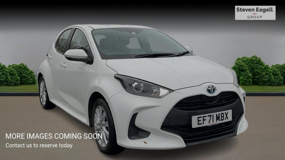 Main listing image - Toyota Yaris