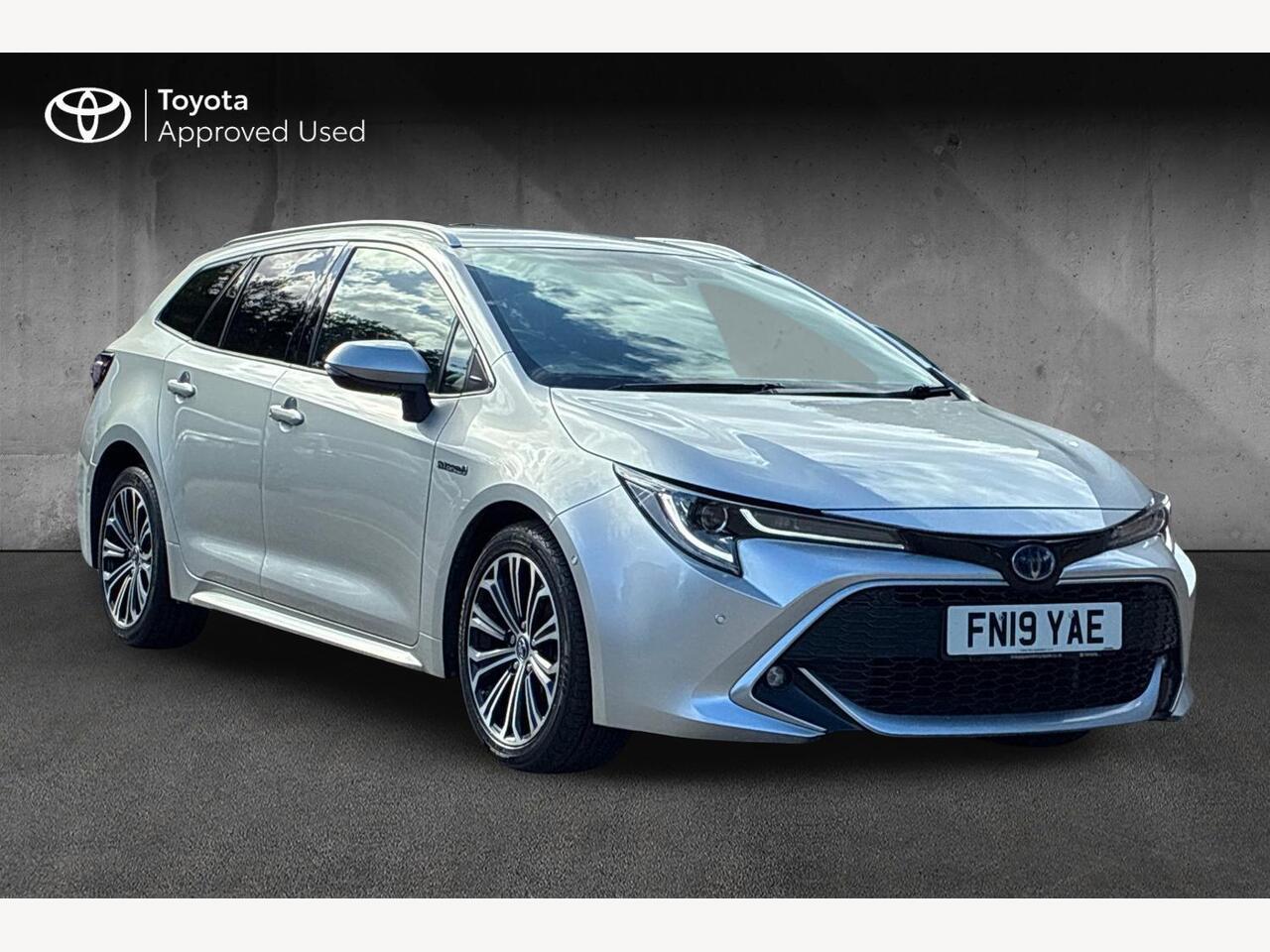 Main listing image - Toyota Corolla