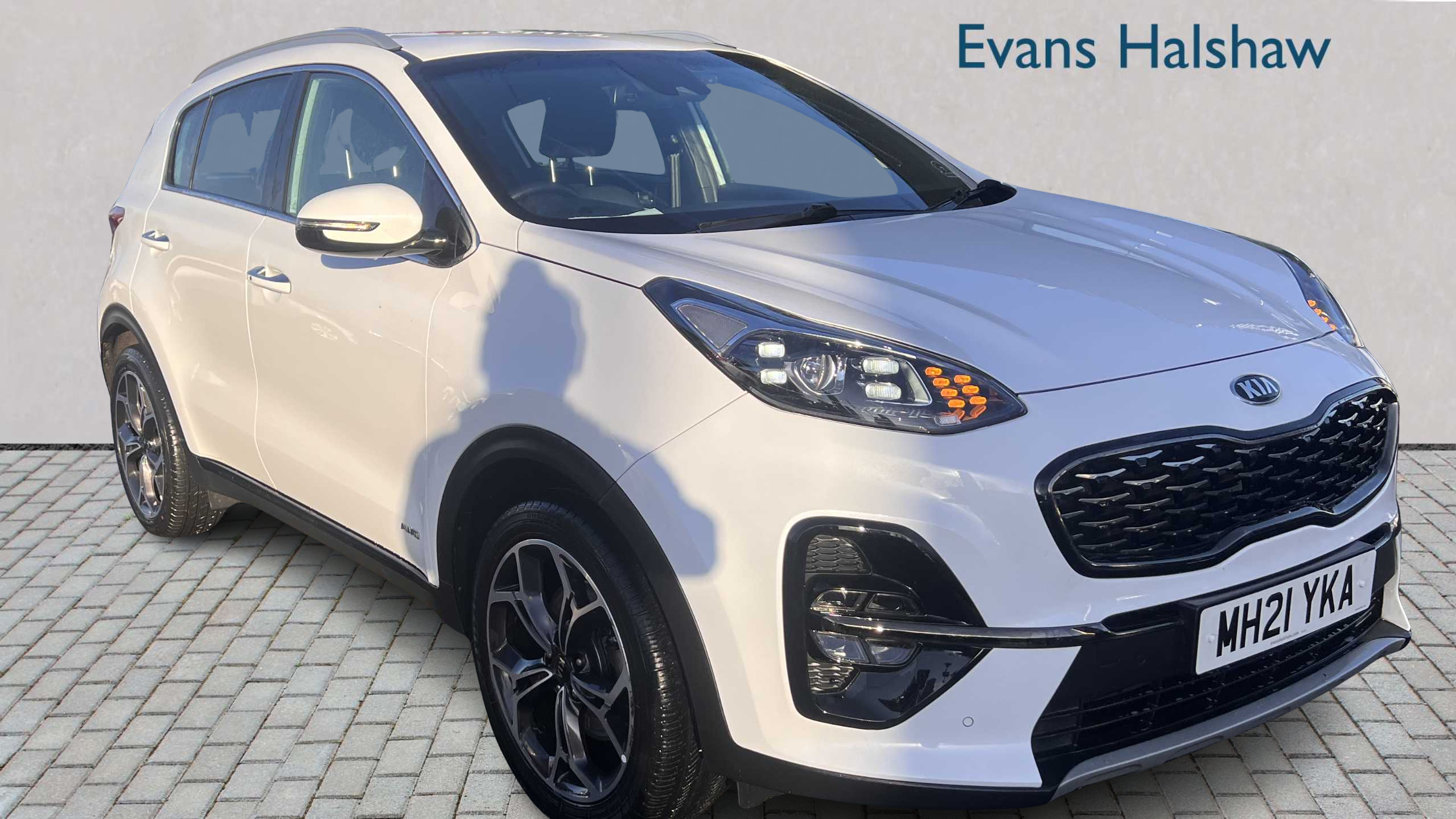 Main listing image - Kia Sportage