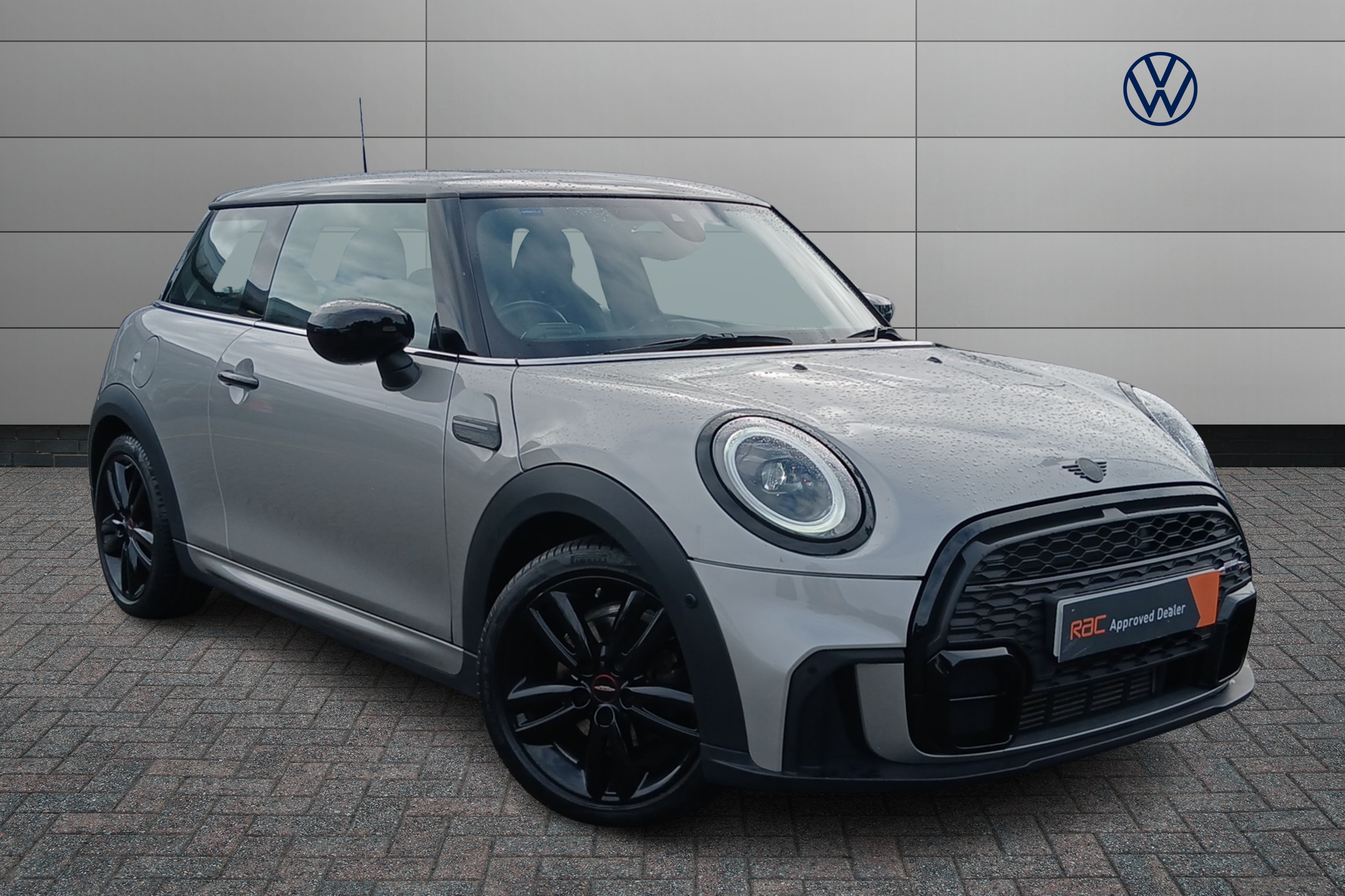 Main listing image - MINI Hatchback