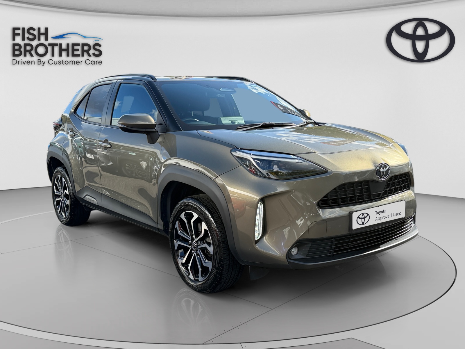 Main listing image - Toyota Yaris Cross