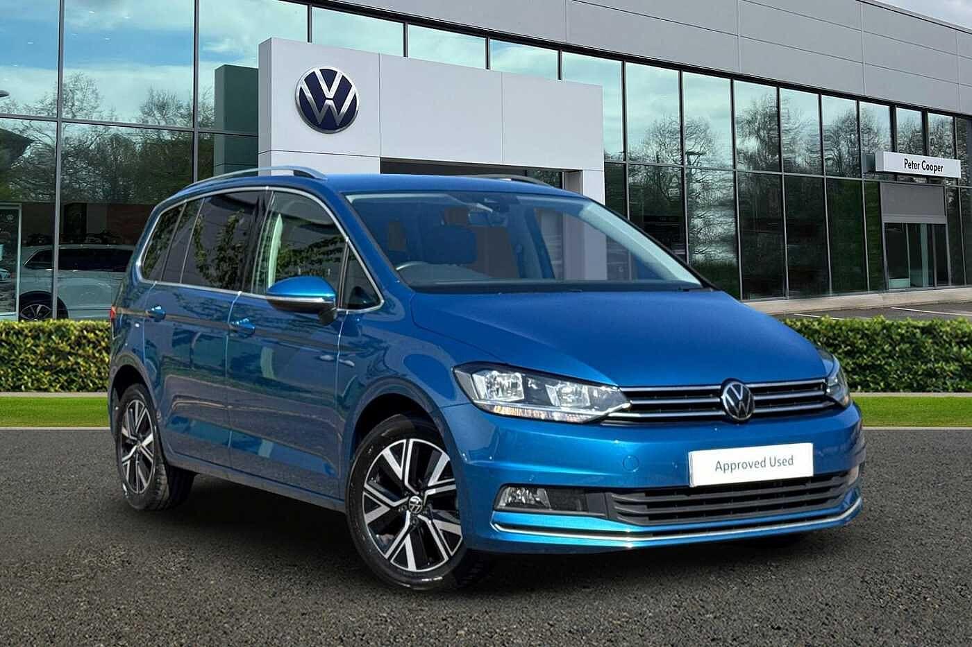 Main listing image - Volkswagen Touran