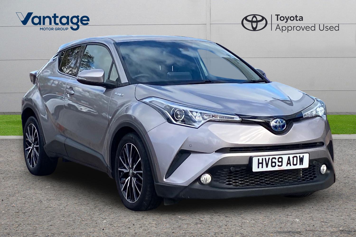 Main listing image - Toyota C-HR