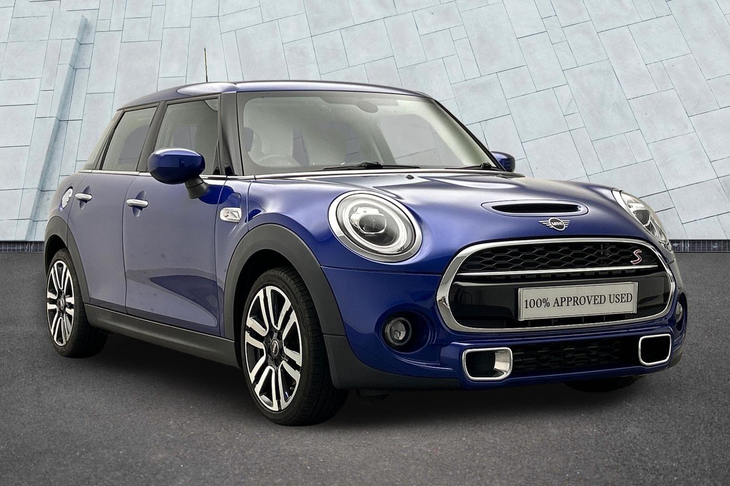 Main listing image - MINI Hatchback 5dr