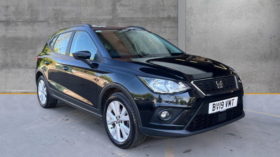 Main listing image - SEAT Arona