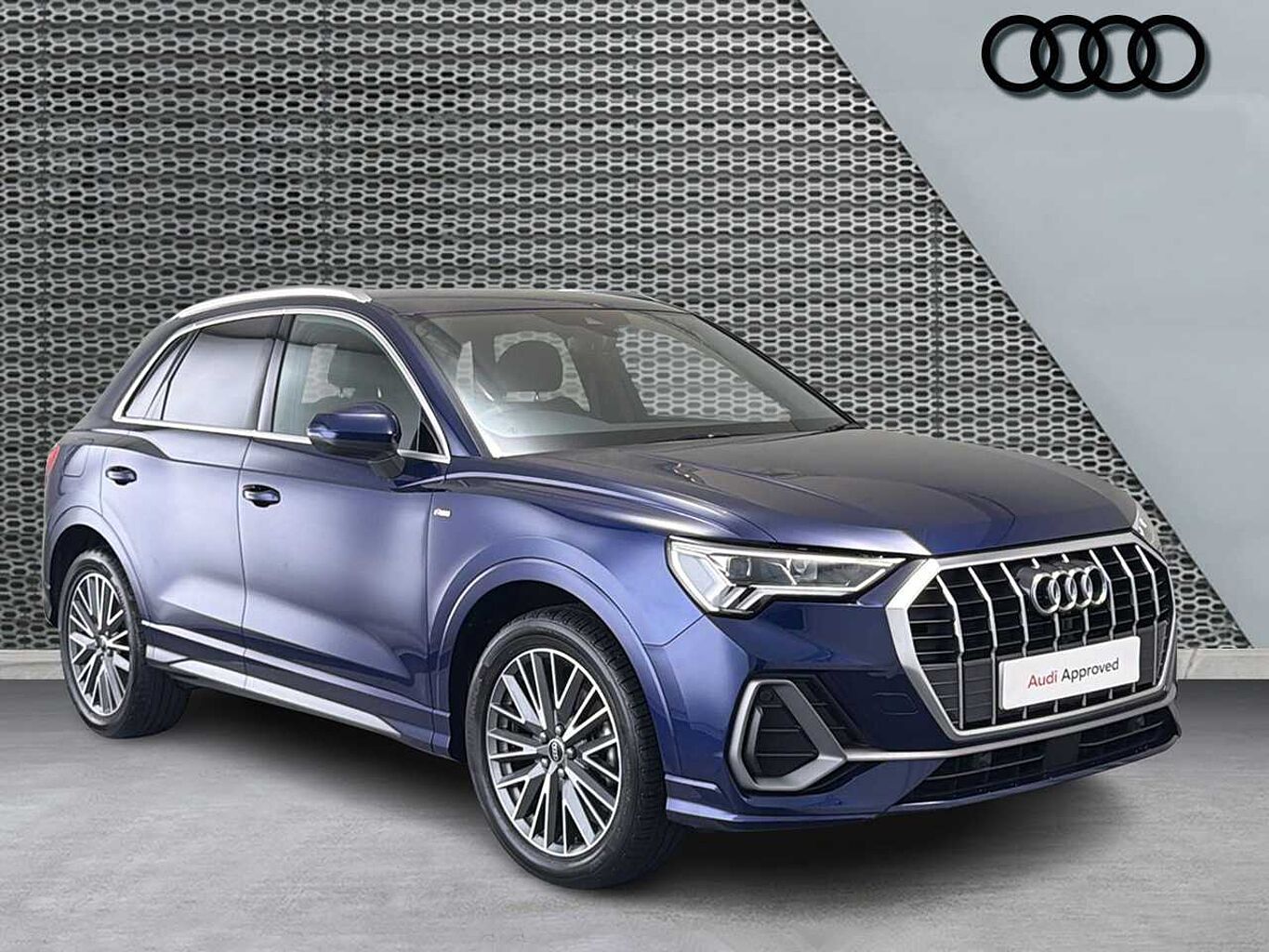 Main listing image - Audi Q3