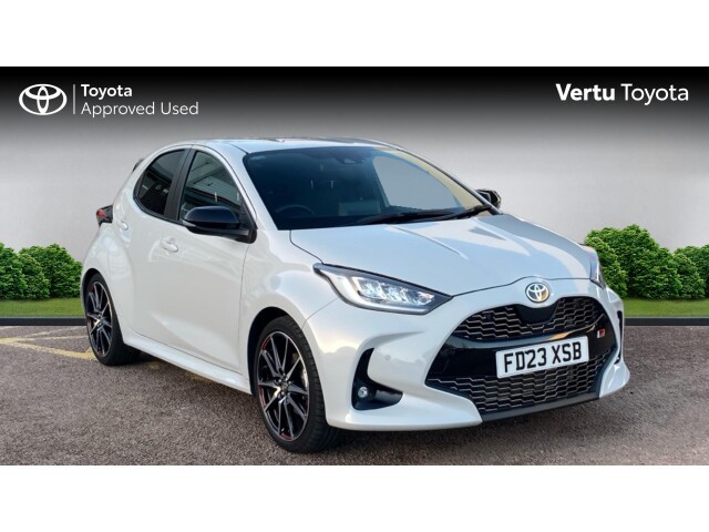 Main listing image - Toyota Yaris