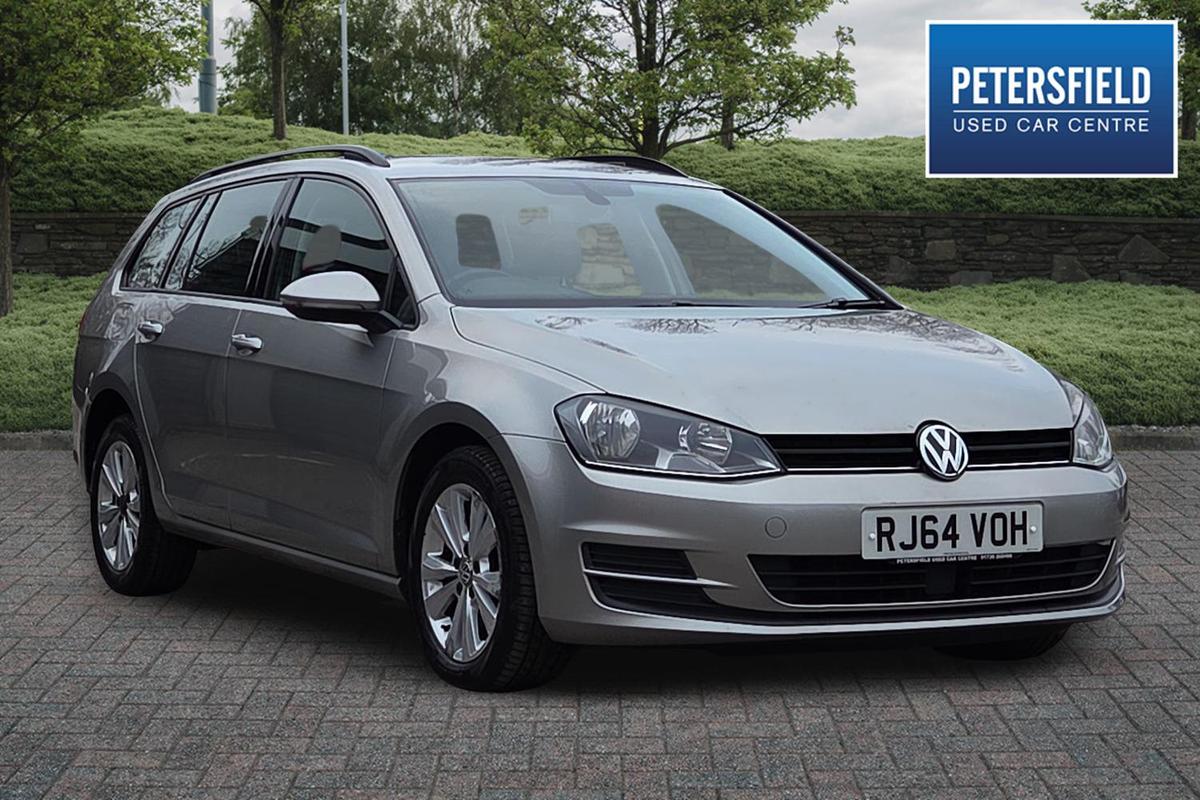 Main listing image - Volkswagen Golf Estate