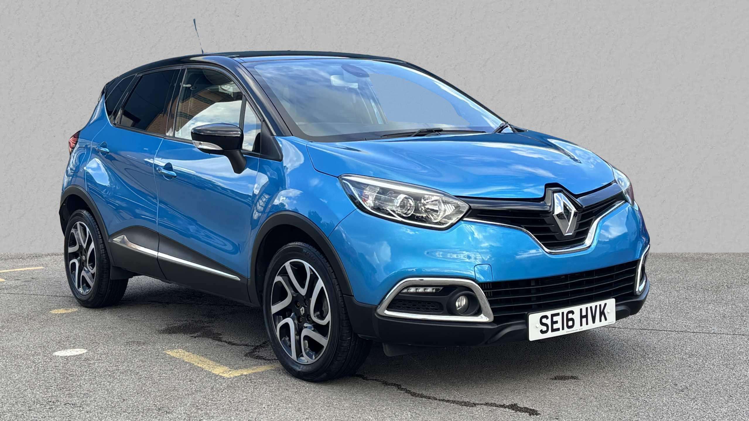 Main listing image - Renault Captur