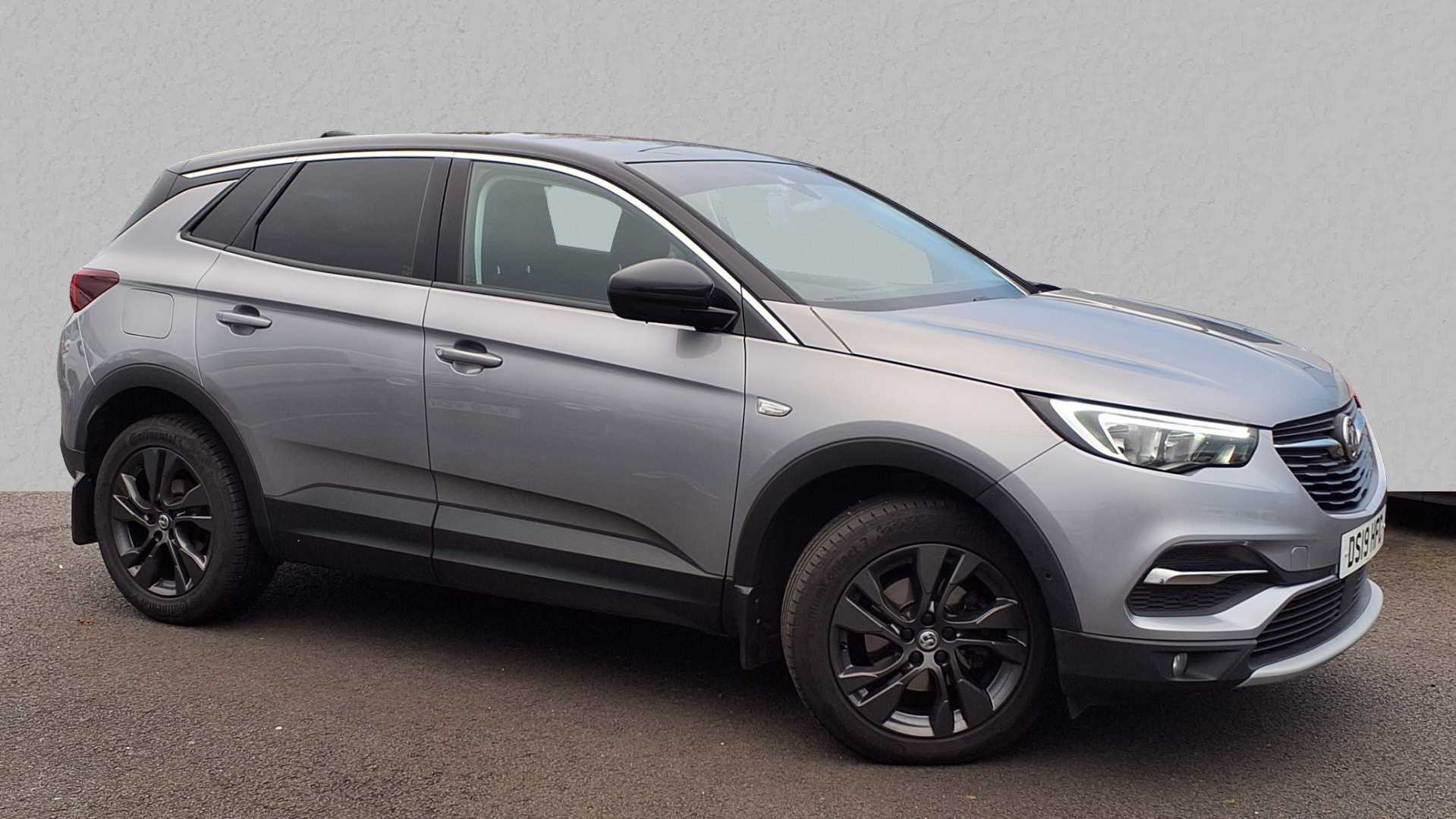 Main listing image - Vauxhall Grandland X