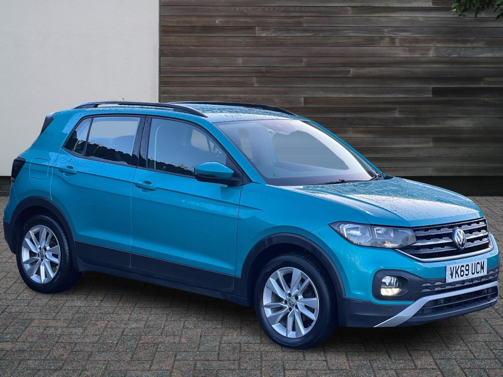 Main listing image - Volkswagen T-Cross