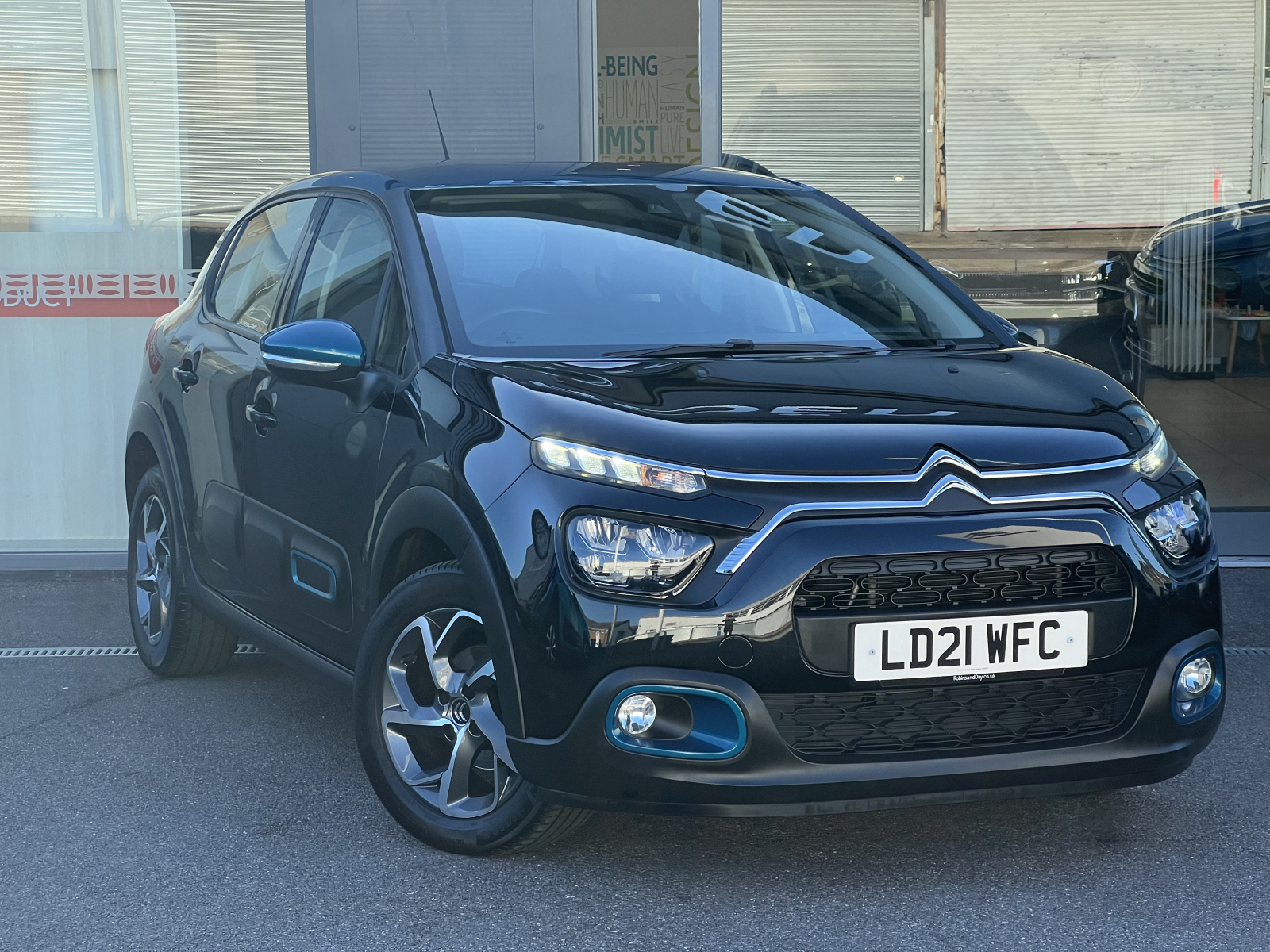 Main listing image - Citroen C3