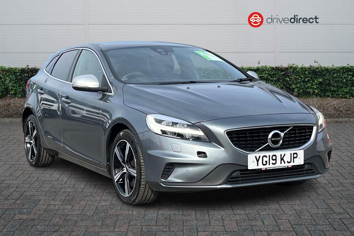 Main listing image - Volvo V40