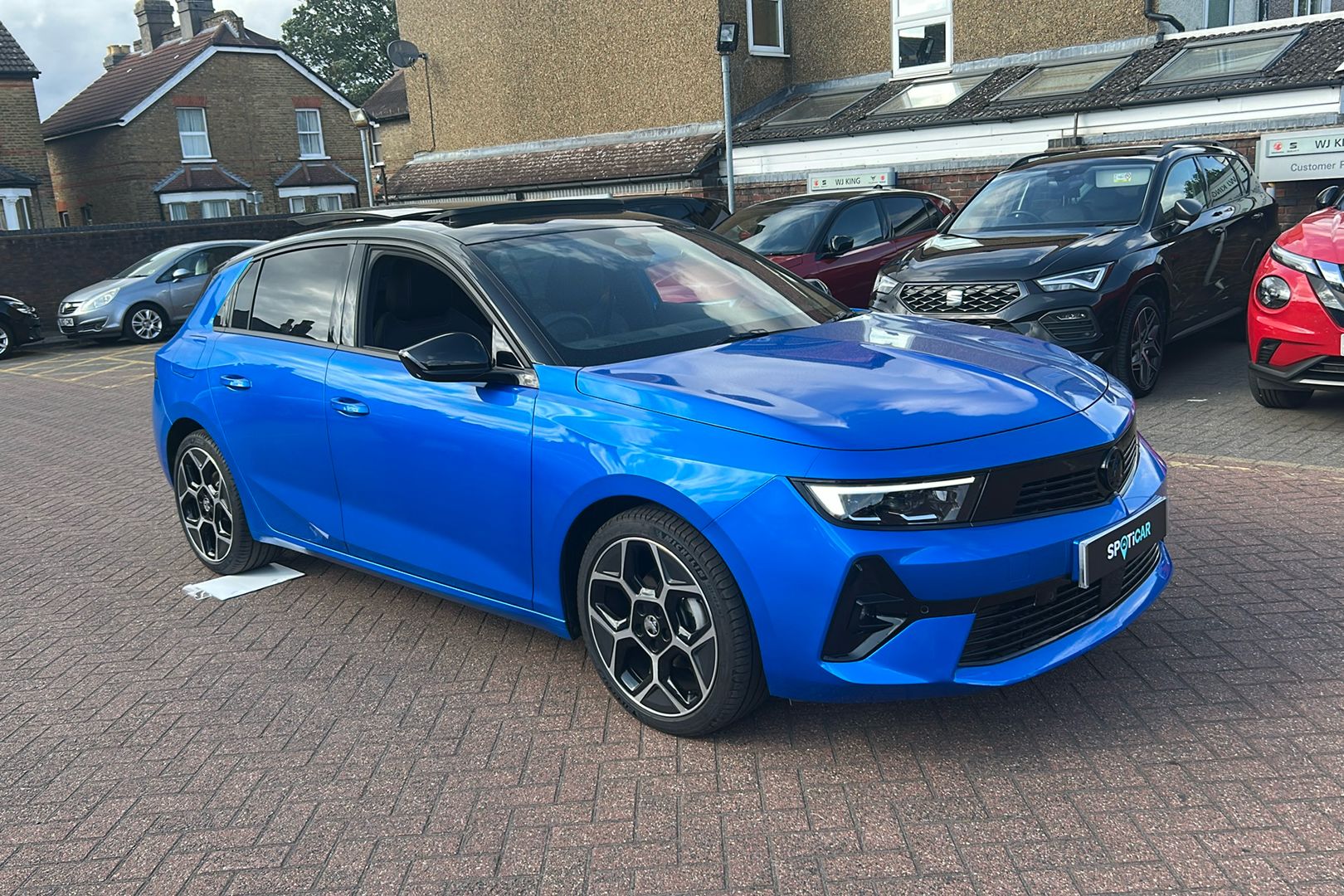 Main listing image - Vauxhall Astra