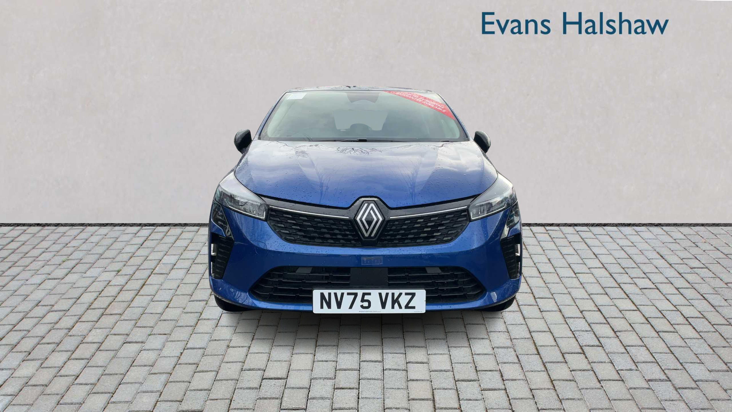 Main listing image - Renault Clio
