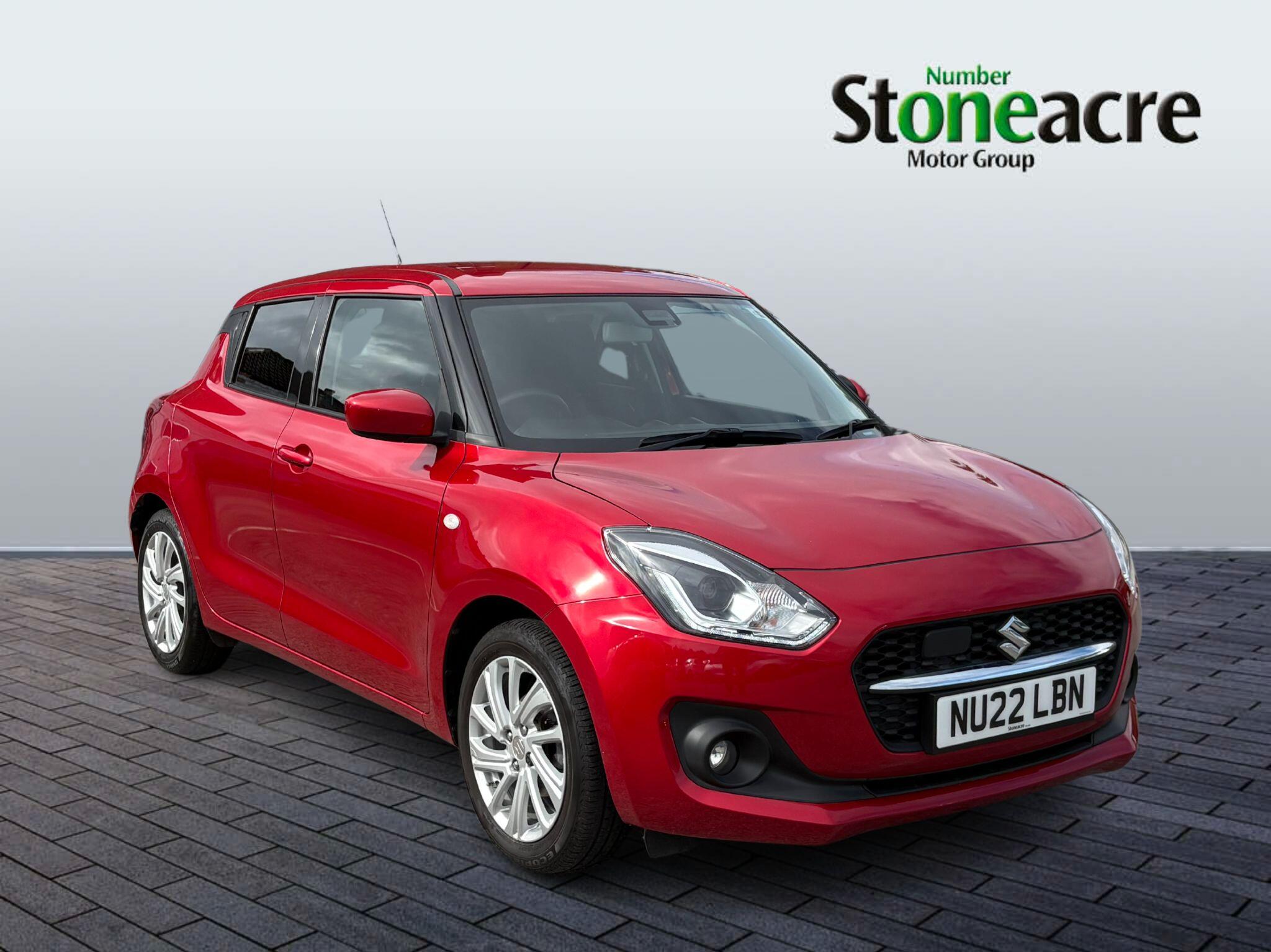 Main listing image - Suzuki Swift