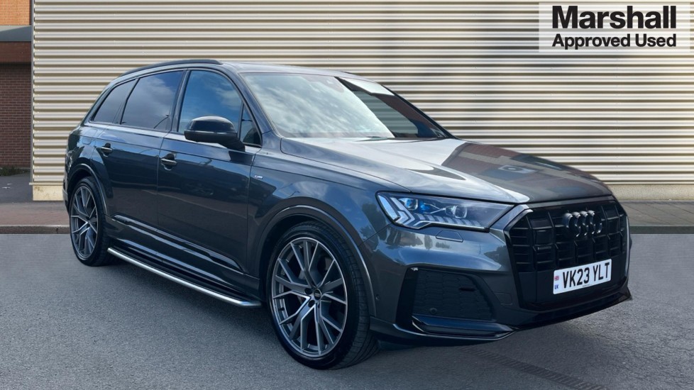 Main listing image - Audi Q7