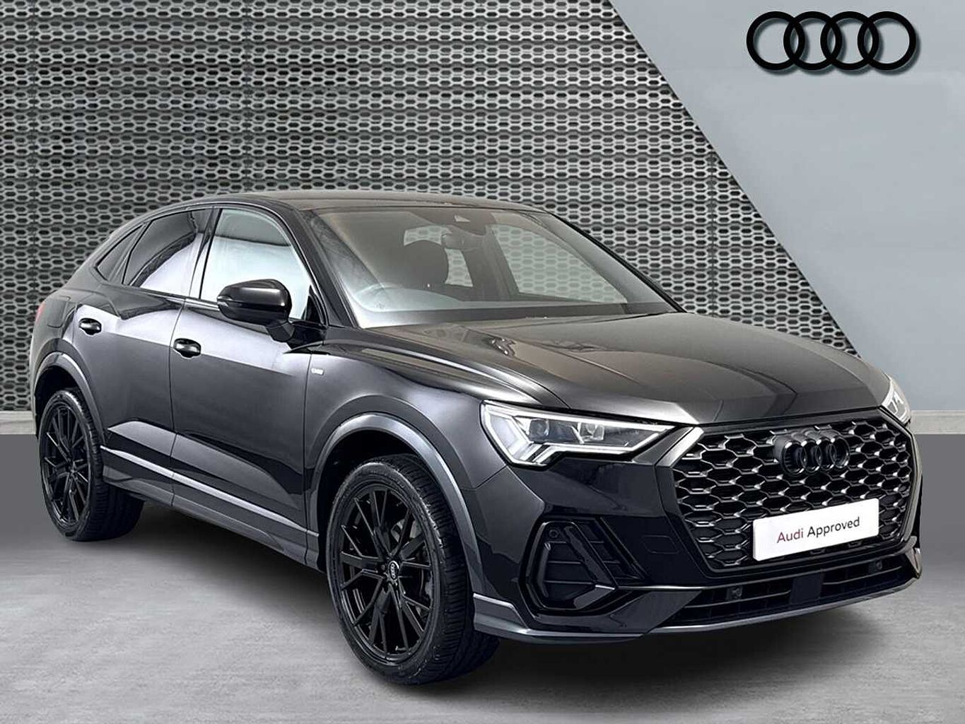 Main listing image - Audi Q3
