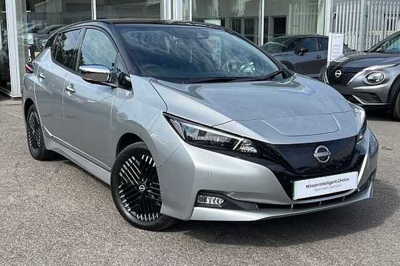 Main listing image - Nissan Leaf