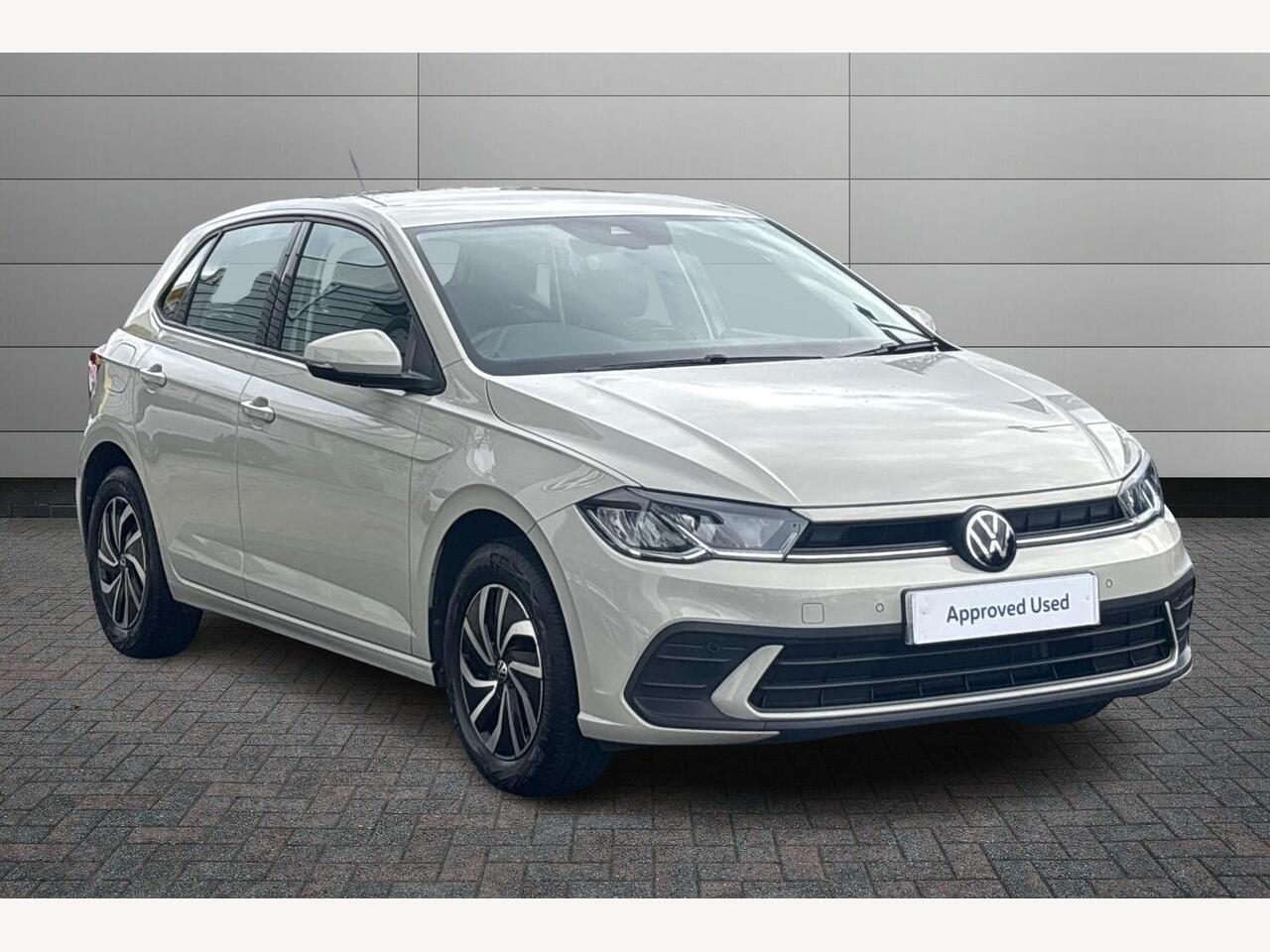 Main listing image - Volkswagen Polo