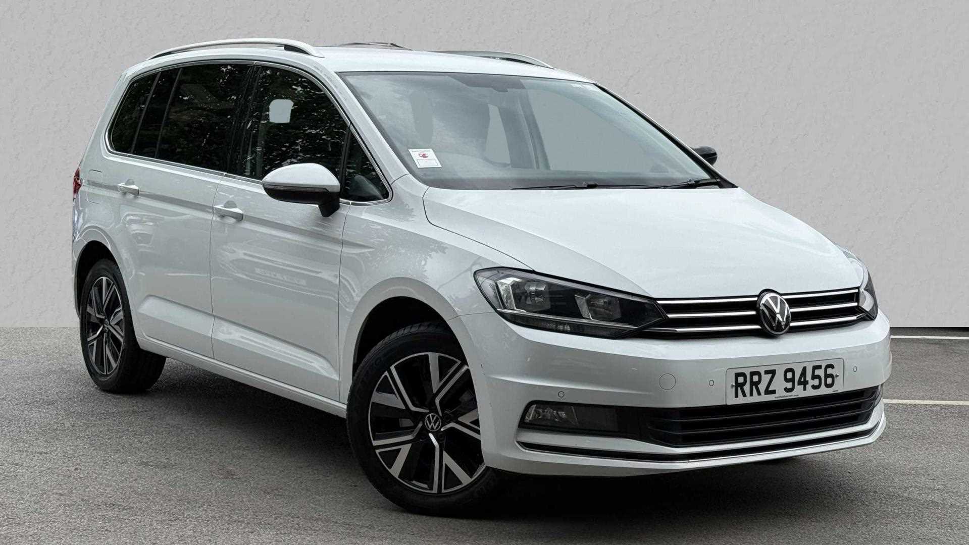 Main listing image - Volkswagen Touran