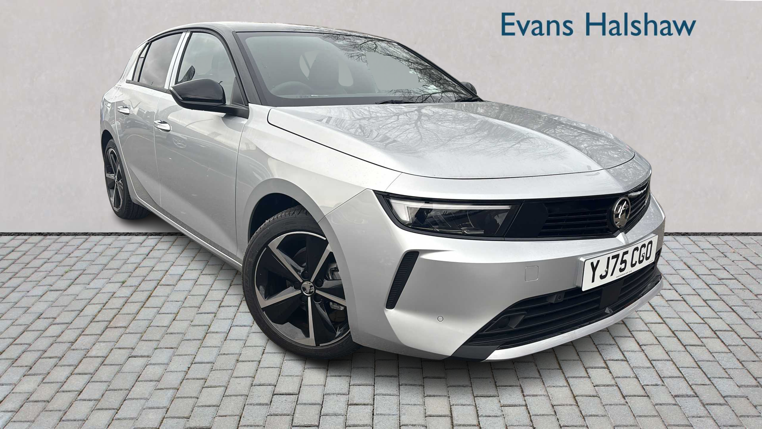 Main listing image - Vauxhall Astra