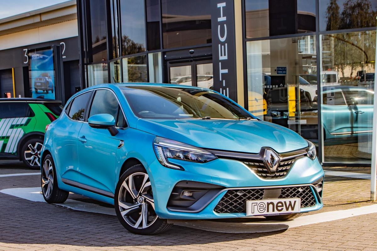 Main listing image - Renault Clio