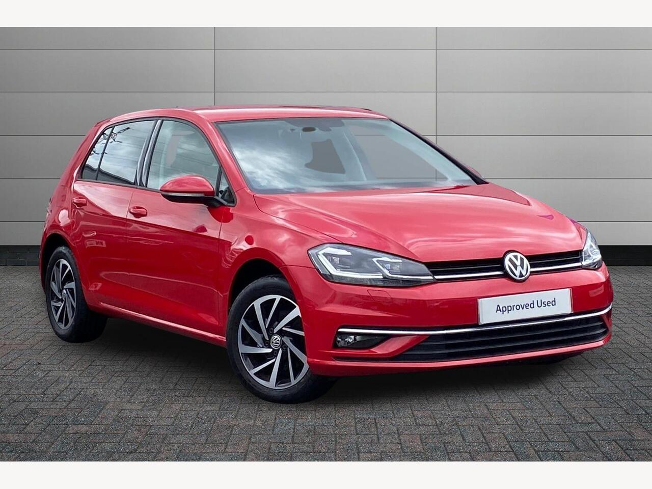 Main listing image - Volkswagen Golf