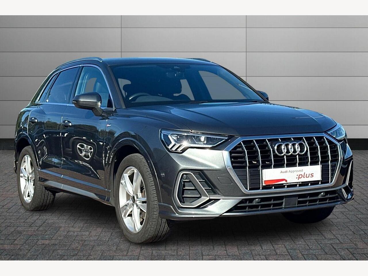 Main listing image - Audi Q3